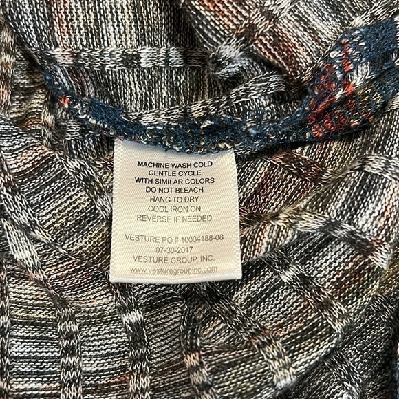 Chenault Women’s Medium - Picture 9 of 10